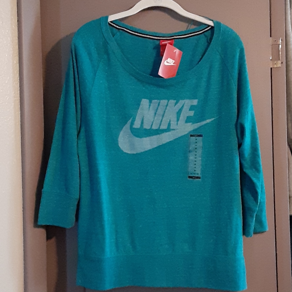 Nike sweatshirt